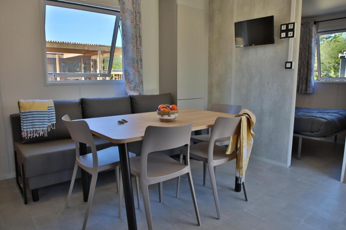Camping Maeva Respire Le Village Perrosien Exterior photo